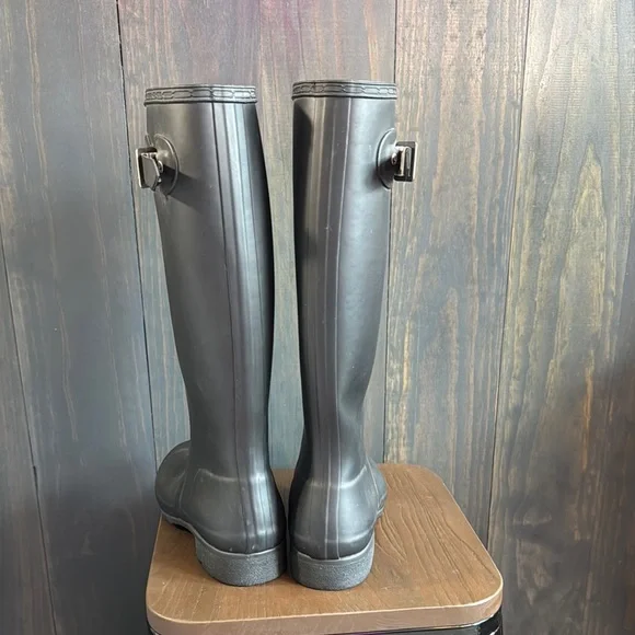 Hunter Boots Black Tall Rain Boots Womens 7 - Picture 7 of 10